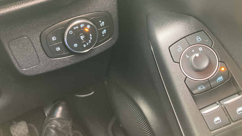 Ford Puma 1.0 EcoBoost Hybrid mHEV Titanium 5dr Petrol Hatchback